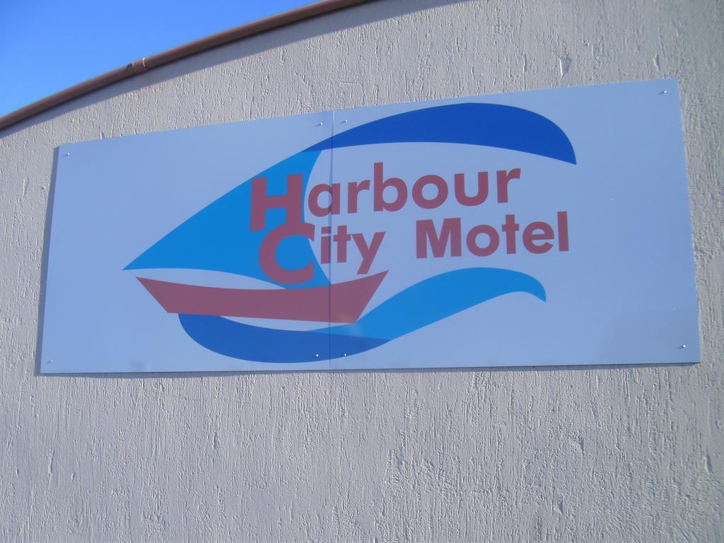 Harbour City Motel Gladstone Exterior photo