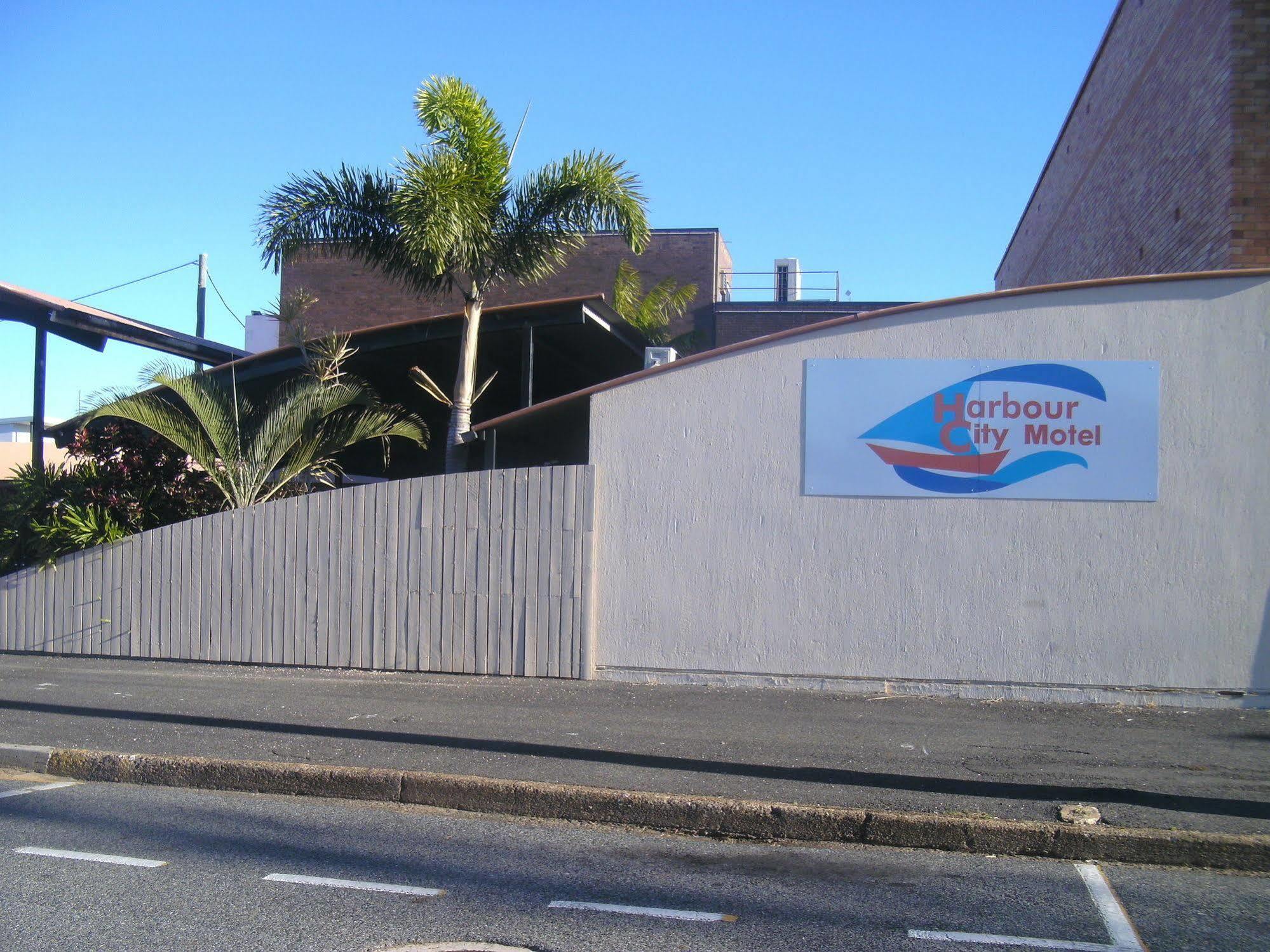 Harbour City Motel Gladstone Exterior photo